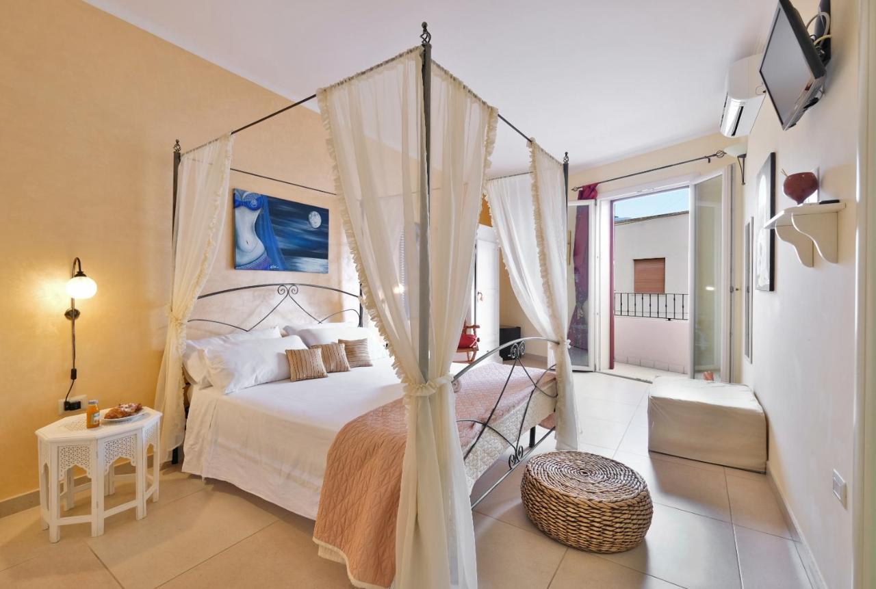 Bed and Breakfast Adua Art Кастриньяно-дель-Капо Экстерьер фото