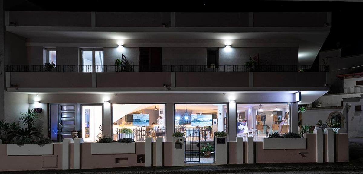 Bed and Breakfast Adua Art Кастриньяно-дель-Капо Экстерьер фото