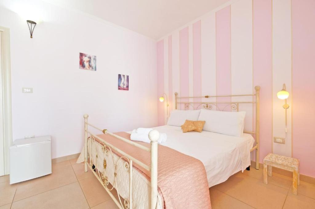 Bed and Breakfast Adua Art Кастриньяно-дель-Капо Экстерьер фото